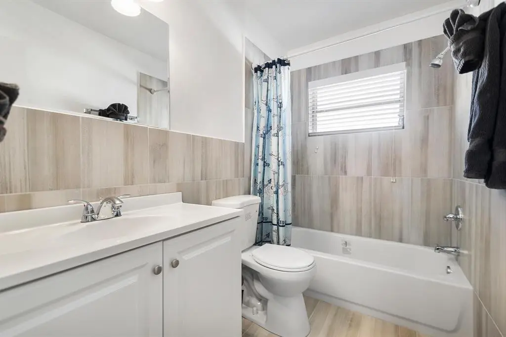 Photo 6 at 2501 NE 12TH Street, Pompano Beach