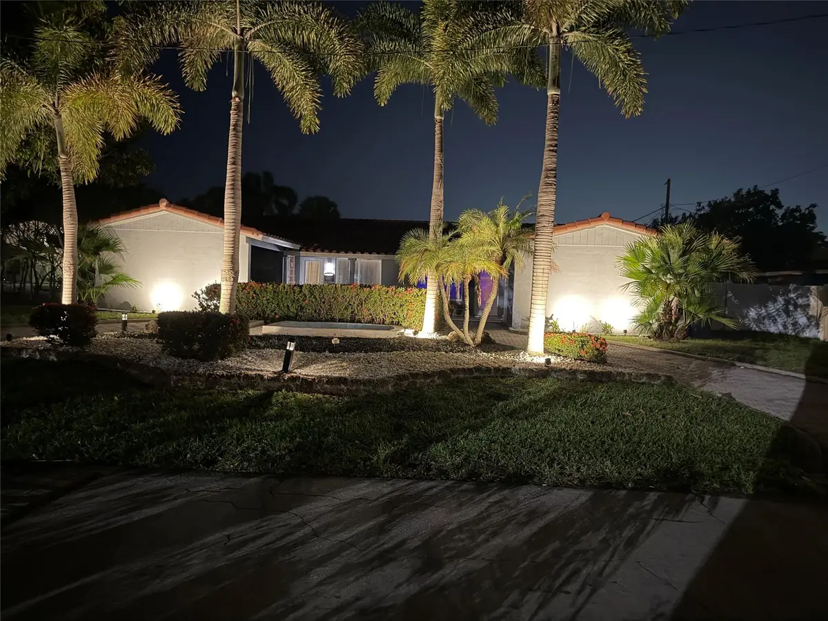 Photo 4 at 2820 NE 49TH Street, Fort Lauderdale
