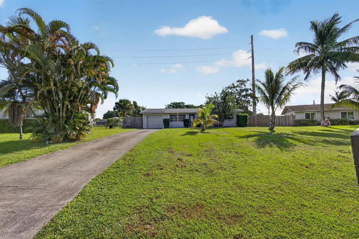 2-web-or-mls-5D1A3386 at 446 E SHADYSIDE Circle, West Palm Beach