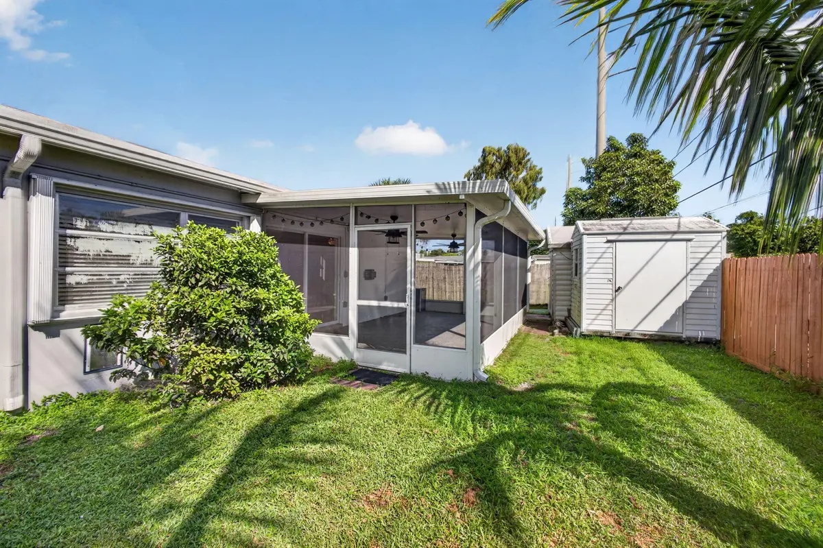 57-web-or-mls-5D1A3670 at 446 E SHADYSIDE Circle, West Palm Beach