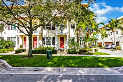 4106 Greenway Drive, Jupiter – Townhouse for sale