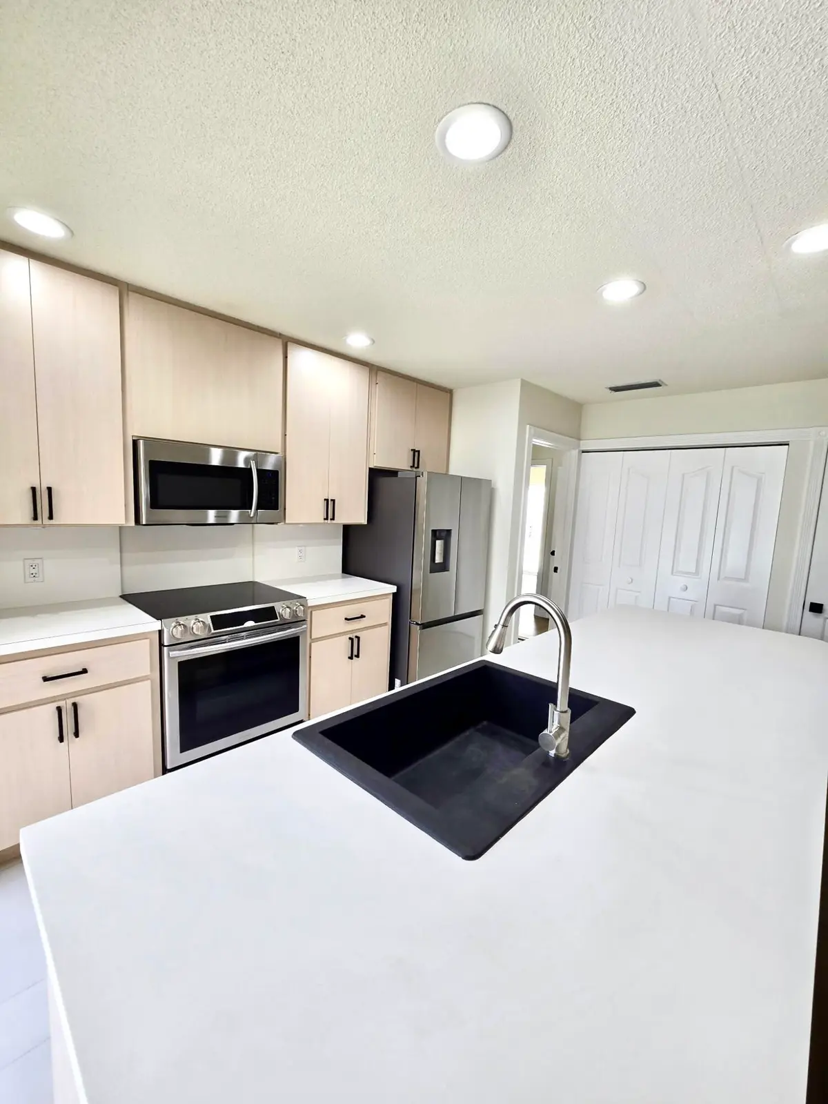 KITCHEN at 9181 SUN TERRACE Circle A, Palm Beach Gardens