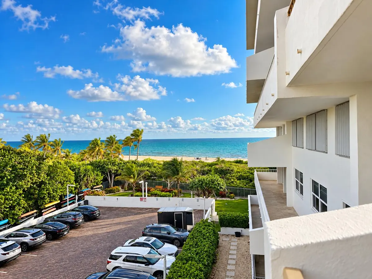 70DE60F7-5106-4E41-B03F-67043064AF4B at 177 OCEAN LANE Drive 402, Key Biscayne