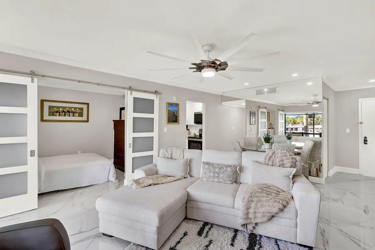 3-207_Circle_Bay-13 at 1950 SW PALM CITY Road 3-207, Stuart