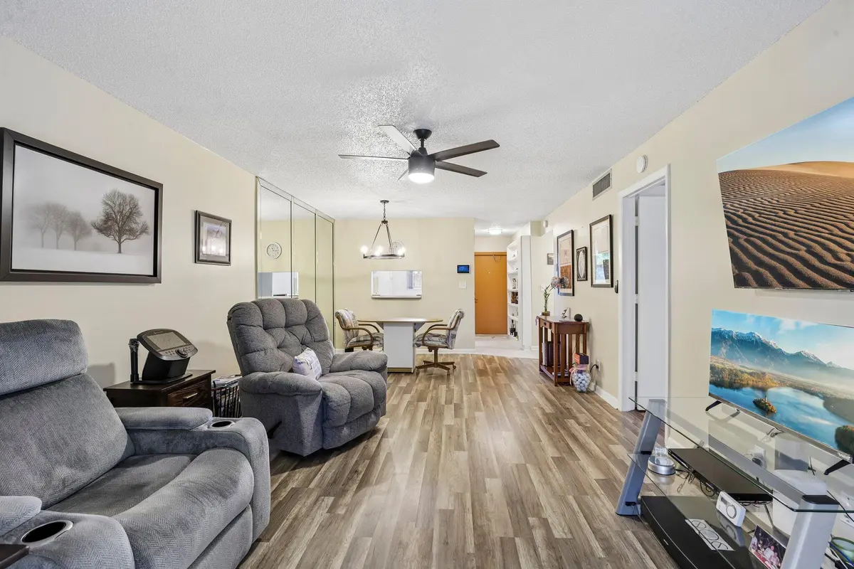 LIVING AREA at 8400 LAGOS DE CAMPO Boulevard 303, Tamarac