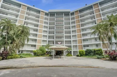 2940 N COURSE Drive 401, Pompano Beach – Condominium for sale