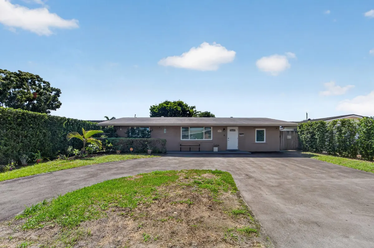 101326-100 at 8800 NW 15TH Street, Pembroke Pines