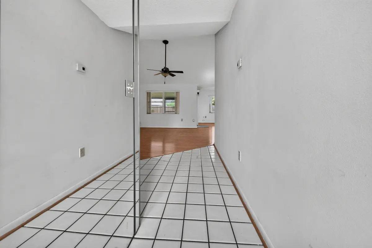 9 CEDAR Circle, Boynton Beach, FL – photo 5