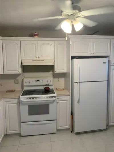 2305 LUCAYA Lane L4, Coconut Creek – Condominium for rent
