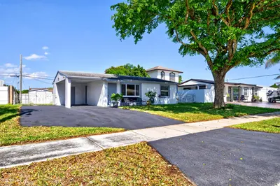 4821 SW 18TH Street, Fort Lauderdale – Single Family Residence for sale