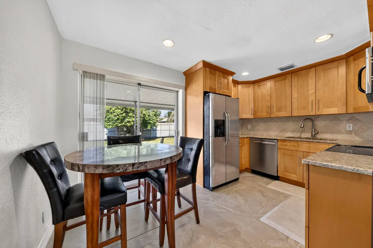 _DSC0808 at 4821 SW 18TH Street, Fort Lauderdale