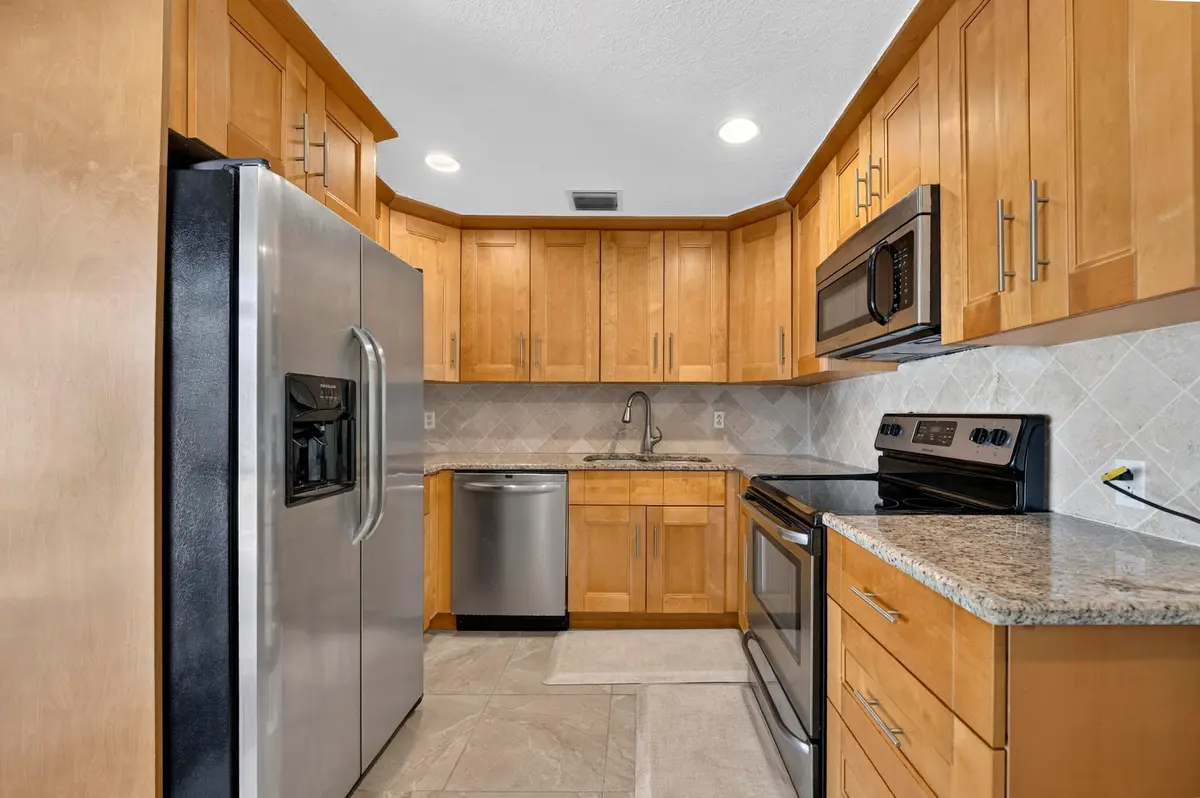 _DSC0810 at 4821 SW 18TH Street, Fort Lauderdale