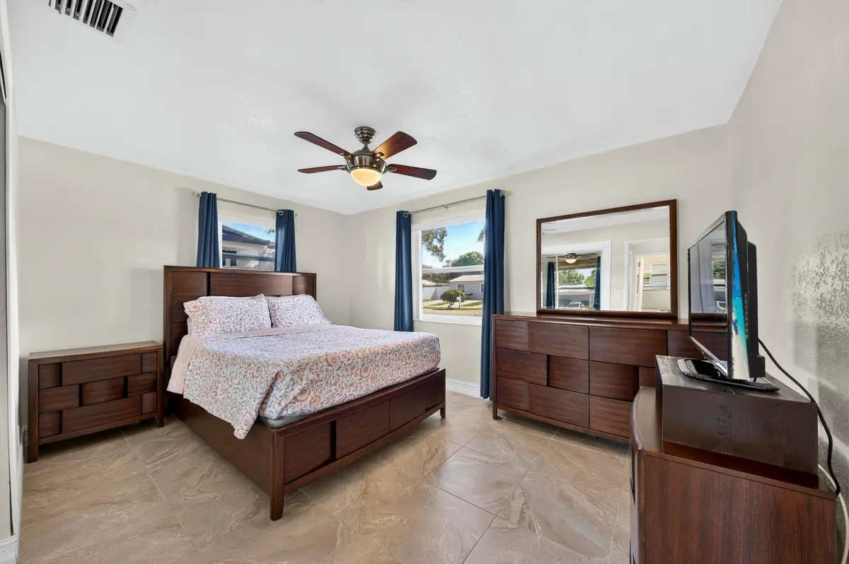 _DSC0813 at 4821 SW 18TH Street, Fort Lauderdale