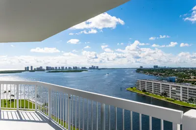 123 Lakeshore Drive 1543, North Palm Beach – Condominium for sale