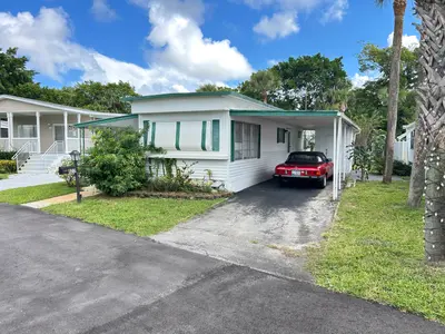 522 HIBISCUS Drive, Deerfield Beach – Mobile Home for sale