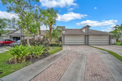 1109 LANDINGS Boulevard, Greenacres – Townhouse for sale