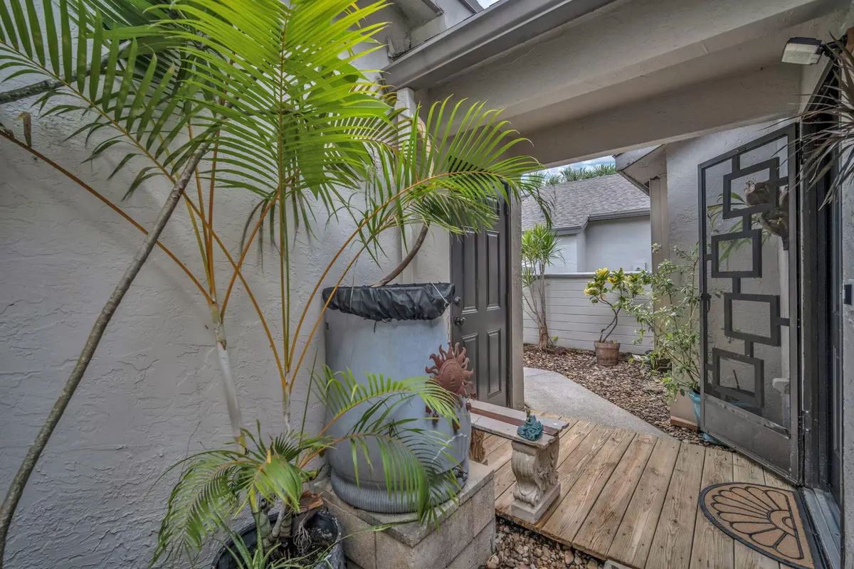 6-web-or-mls-DSC02674 at 1109 LANDINGS Boulevard, Greenacres