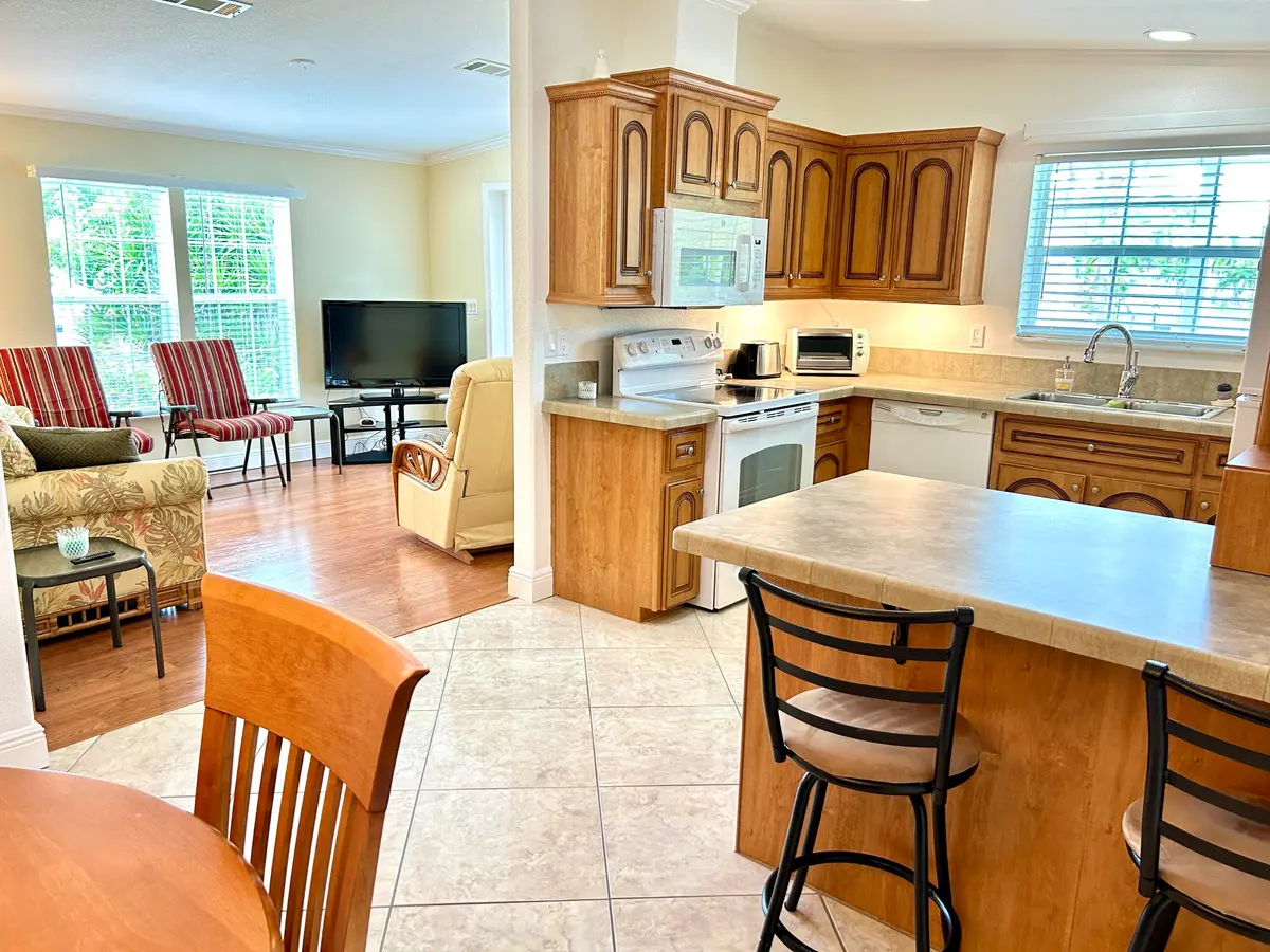 IMG_5023 at 1316 W BOUGAINVILLEA Drive, Deerfield Beach