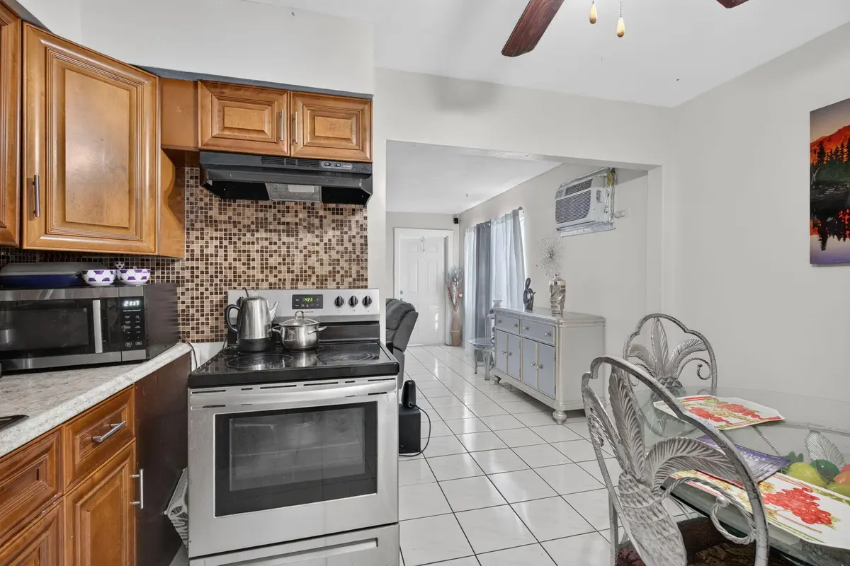 33-web-or-mls-_A7A1933 at 6150 SW 34TH Street 1-2, Miramar