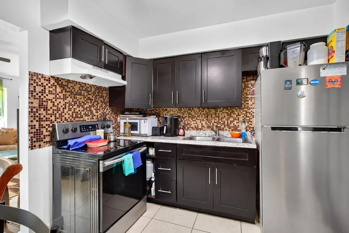 52-web-or-mls-_A7A1990 at 6156 SW 34TH Street 1-2, Miramar