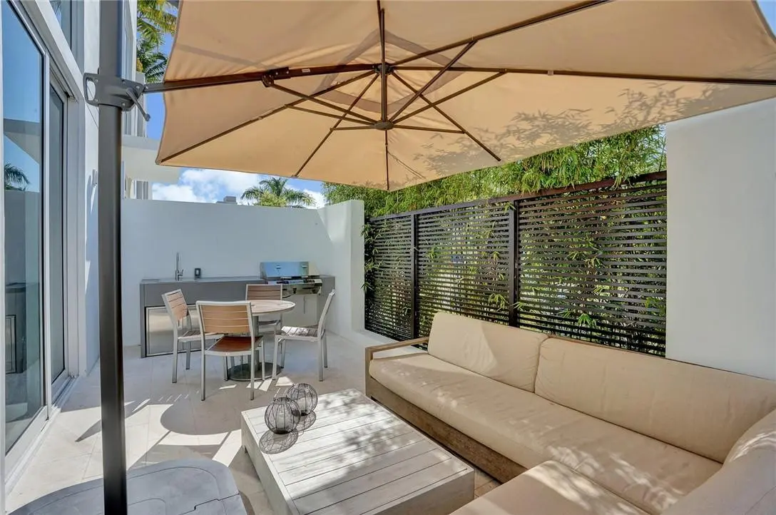 Photo 7 at 401 N BIRCH Road TH5, Fort Lauderdale