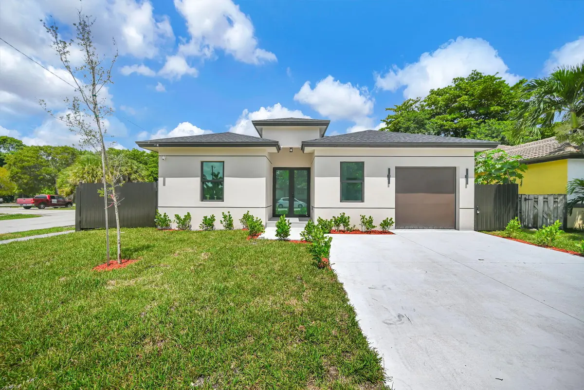 14-web-or-mls-DSC_8474 at 2791 NW 11TH Court, Fort Lauderdale