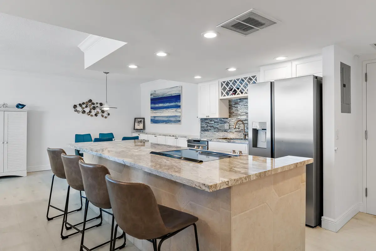 039-5440NOceanDr-PH205-SingerIsland-FULL at 5440 N OCEAN Drive PH205, Singer Island