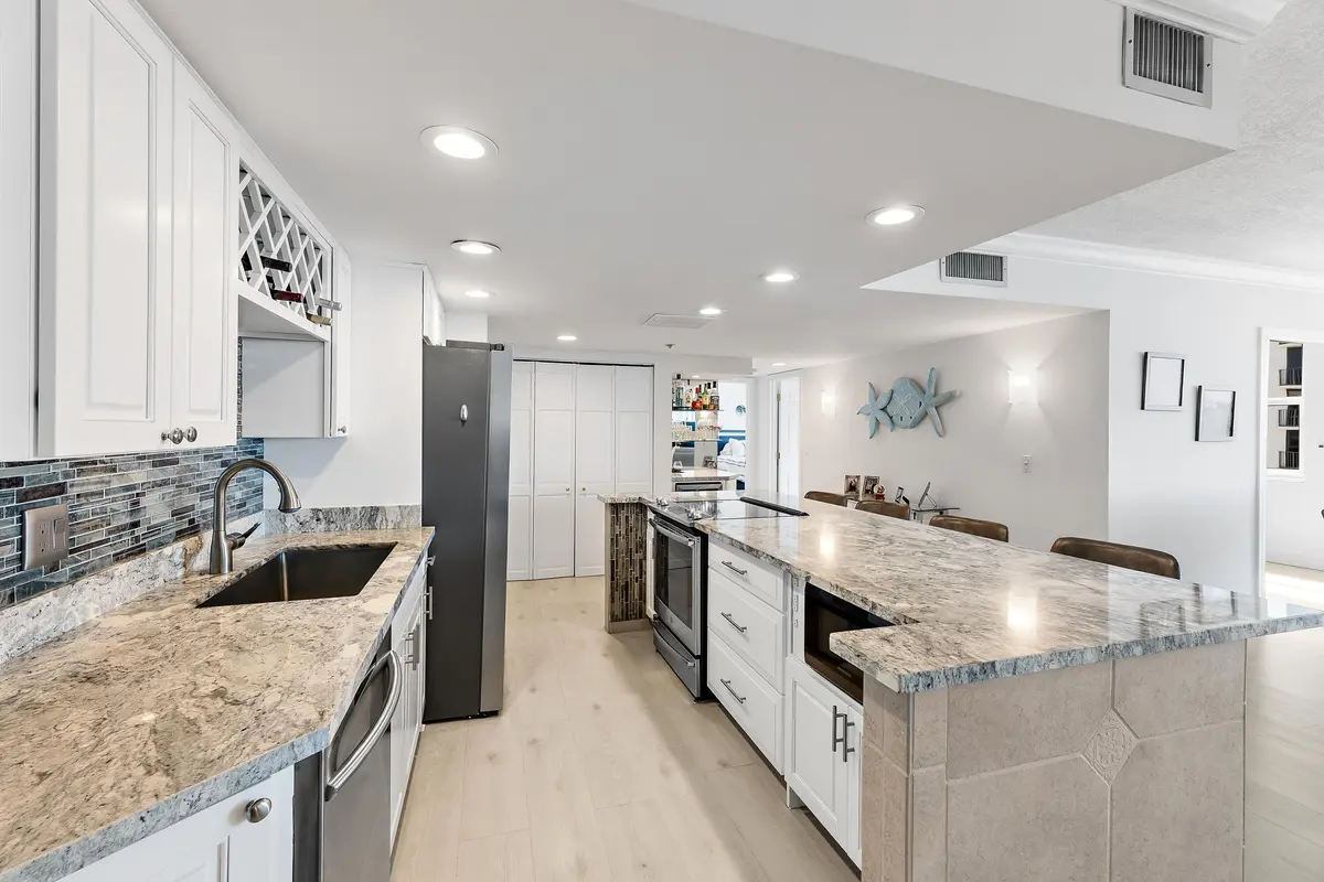045-5440NOceanDr-PH205-SingerIsland-FULL at 5440 N OCEAN Drive PH205, Singer Island