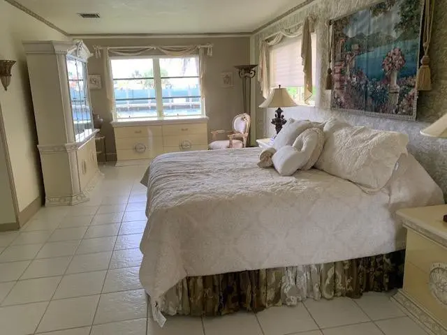 Photo 7 at 1625 SE 12th Court, Fort Lauderdale