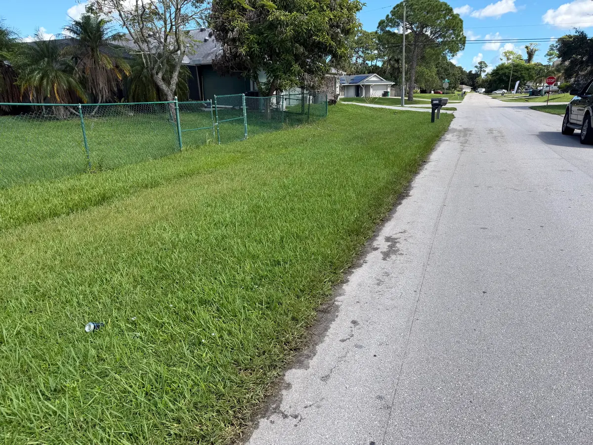IMG_3117 at 2111 SW JAGUAR Avenue, Port St. Lucie