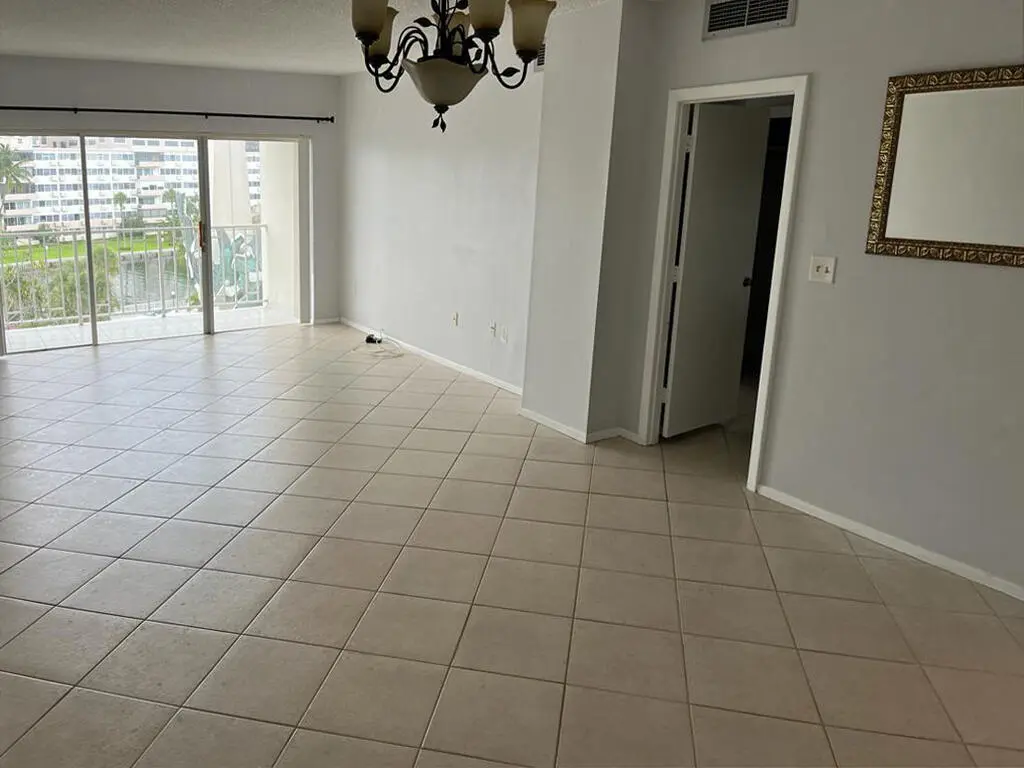 Living Area II at 300 BAYVIEW Drive 403, Sunny Isles Beach