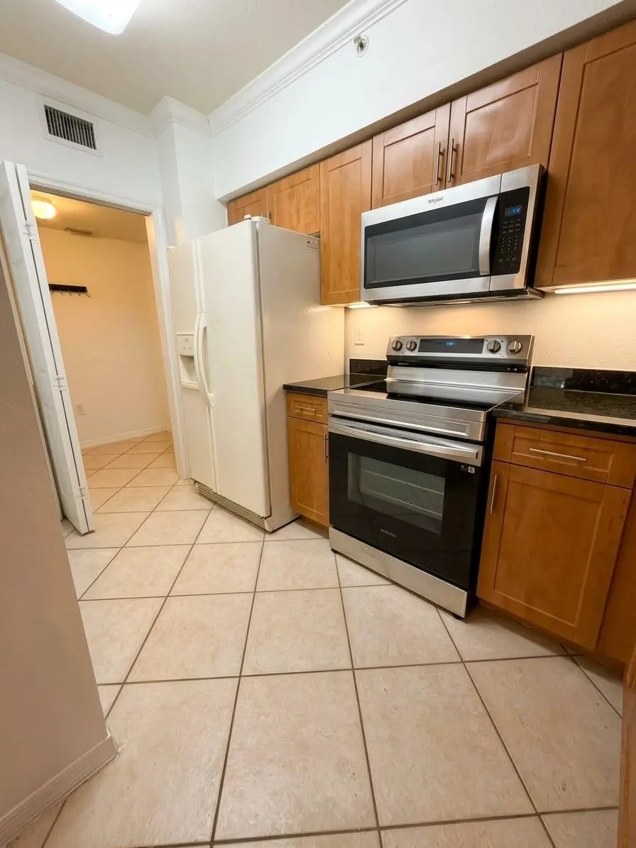 Kitchen at 6458 EMERALD DUNES Drive 208, West Palm Beach