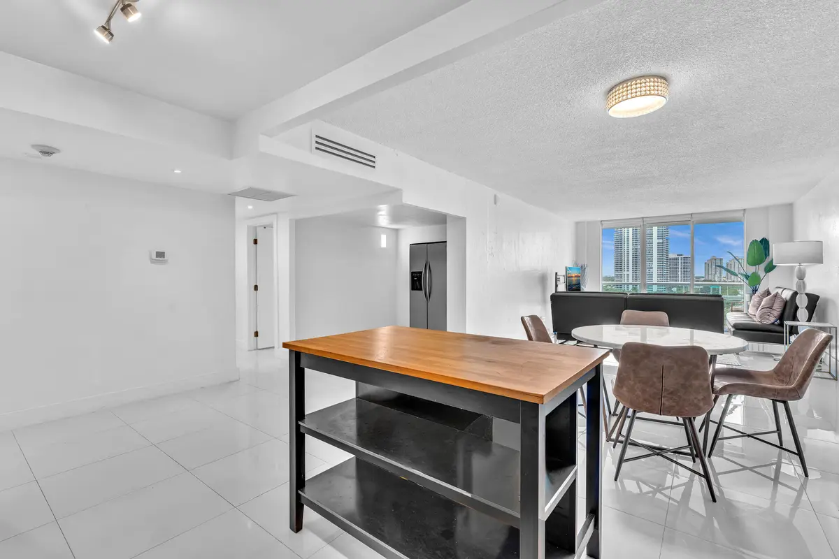 FPP00441 at 19390 COLLINS Avenue 1007, Sunny Isles Beach