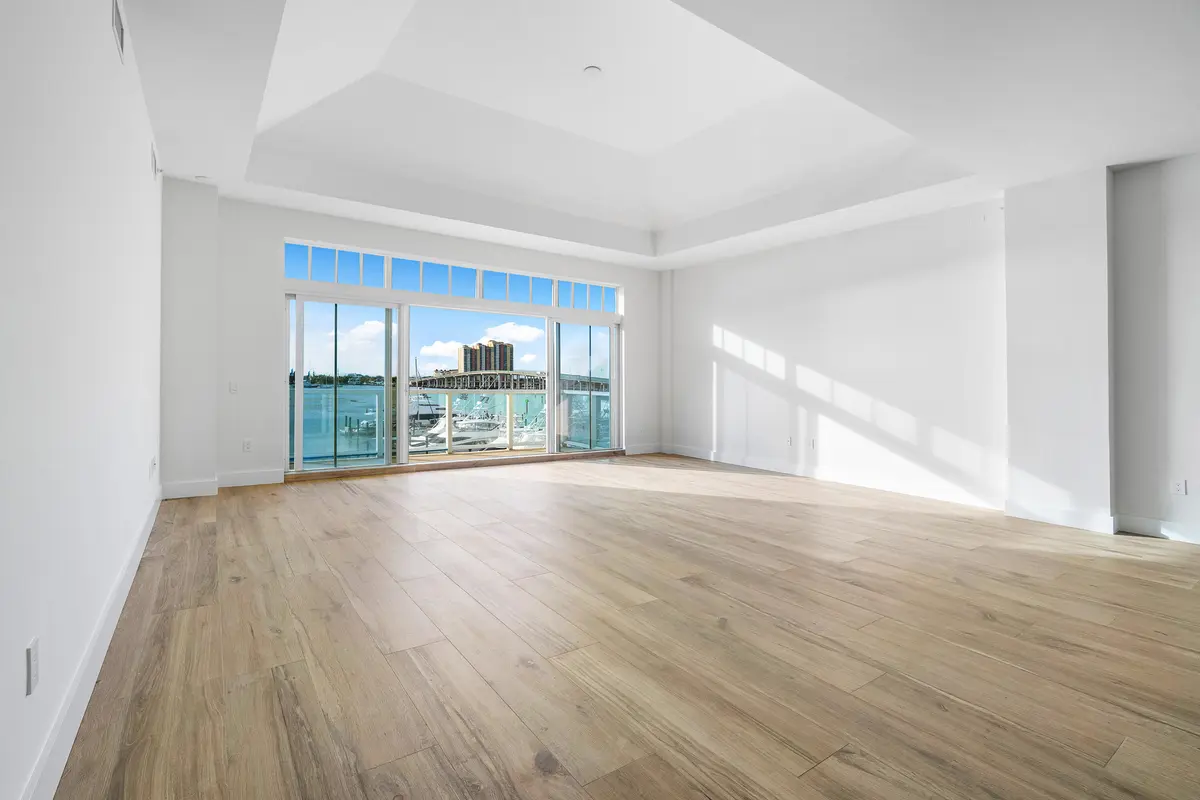 007-184LakeDrive-2302-PalmBeachShores-FL at 180 LAKE Drive 2303, Palm Beach Shores