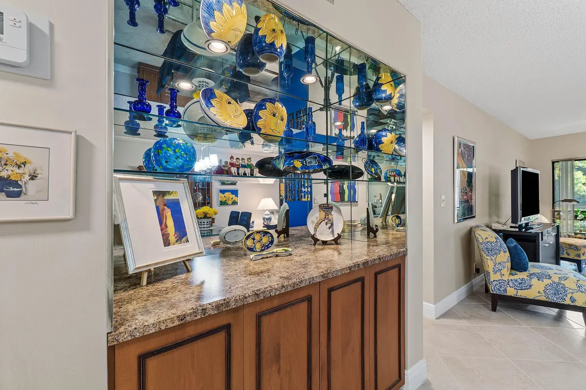 Bar Area Adds Extra Storage at 5087 Oakhill Lane, Delray Beach