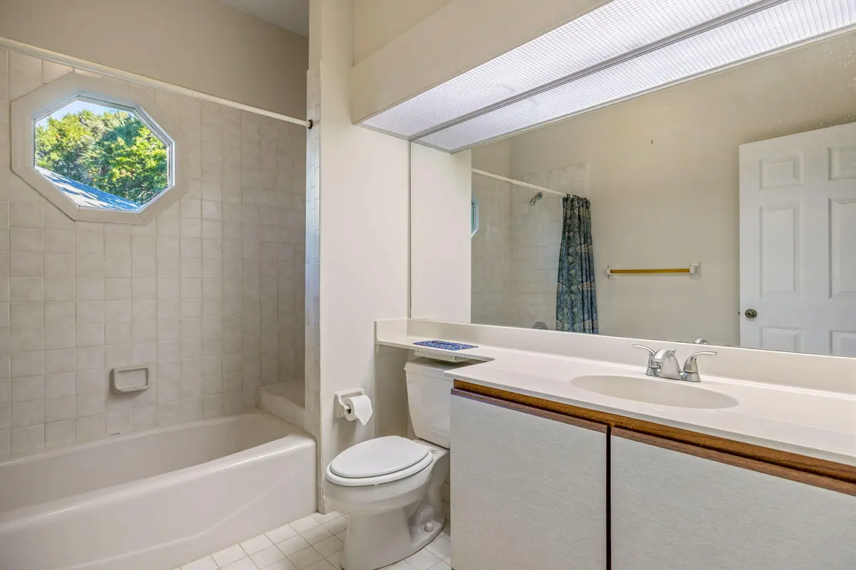4-web-or-mls-0B2A3405 at 460 TAMARIND Place, Vero Beach
