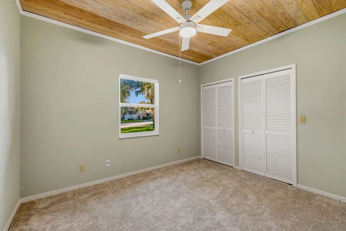 5-web-or-mls-0B2A3415 at 460 TAMARIND Place, Vero Beach