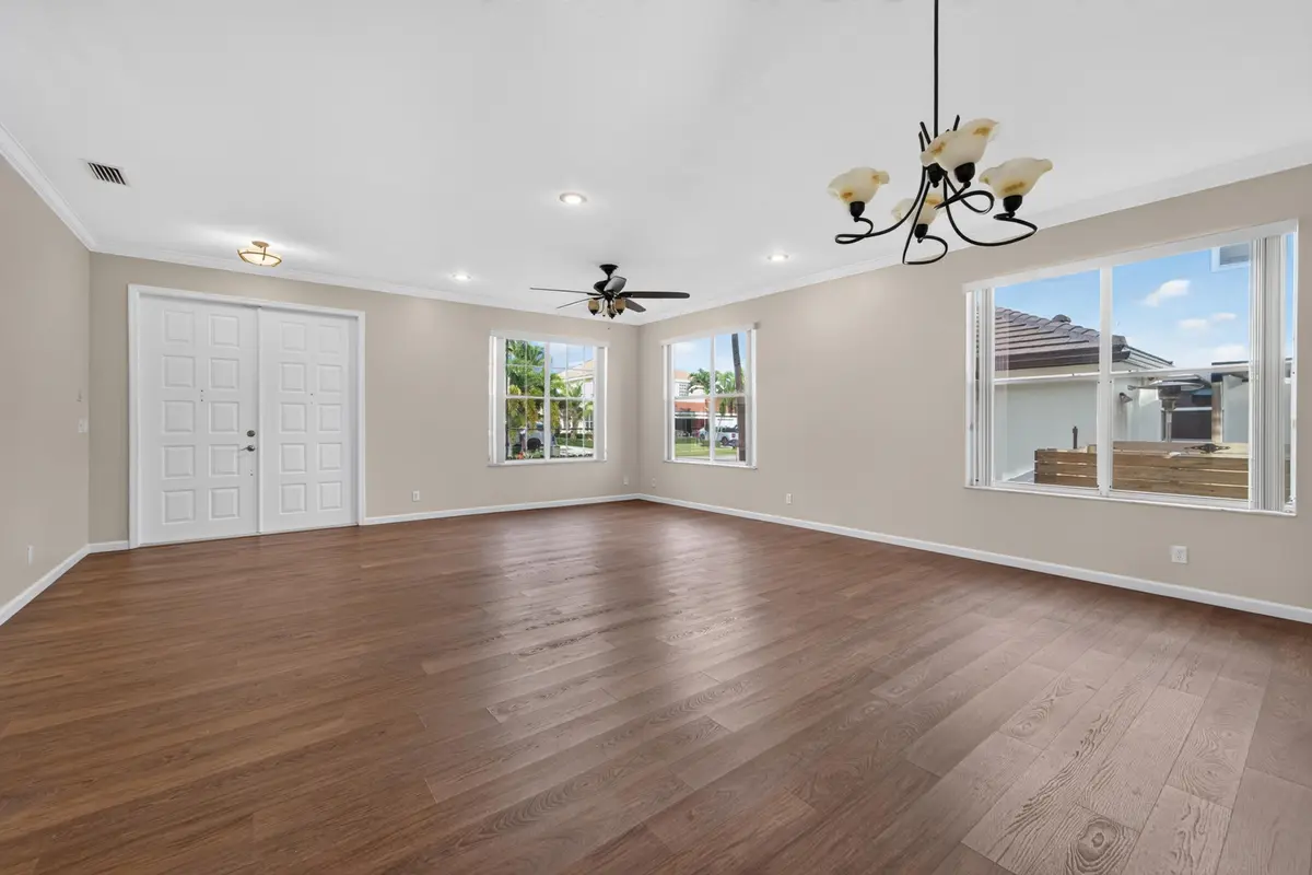 101526-1 at 5581 Descartes Circle, Boynton Beach