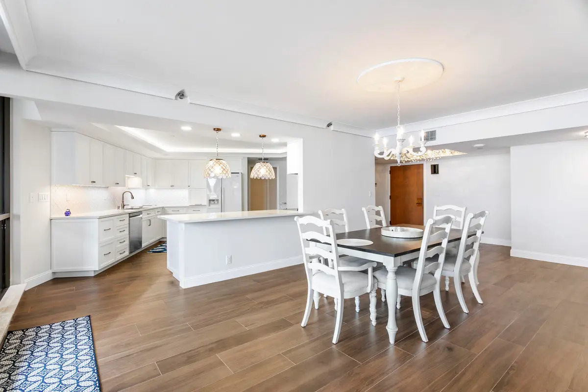 Dining Room at 100 LAKESHORE Drive 454, North Palm Beach