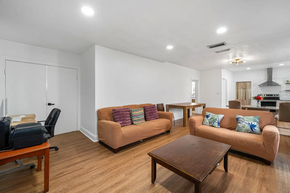 Living Room at 120 NW 4TH Avenue, Boynton Beach