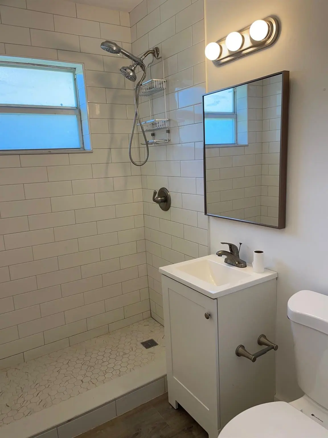 Photo 7 at 828 NE 16TH Avenue, Fort Lauderdale