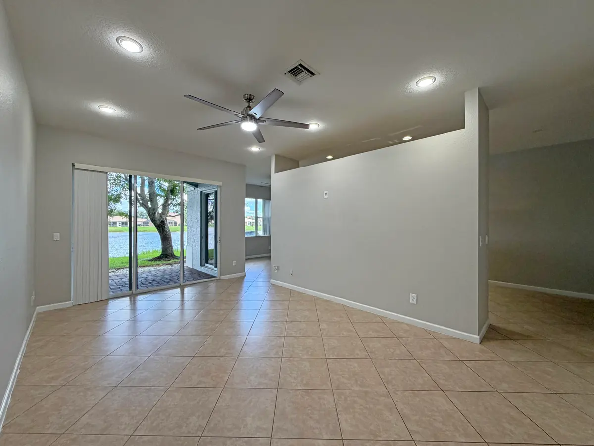 2125 SW Cape Cod Drive, Port St. Lucie, FL – photo 6
