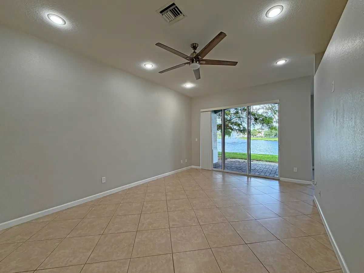 2125 SW Cape Cod Drive, Port St. Lucie, FL – photo 7