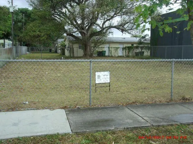 PUBLIC PHOTO-20170413084719 at 1050 PHIPPEN WAITERS Road, Dania Beach