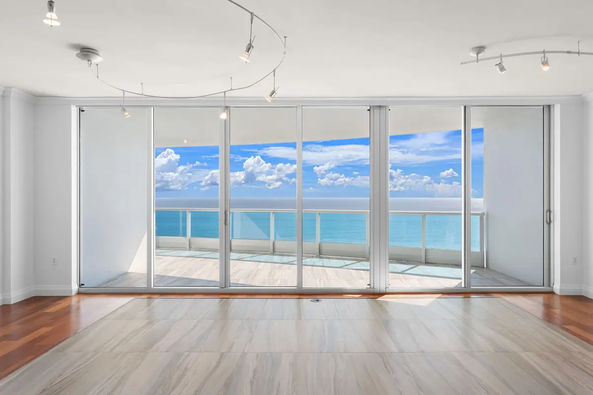 9-web-or-mls-1600 S Ocean Blvd, Unit 200 at 1600 S Ocean Boulevard 2003, Pompano Beach