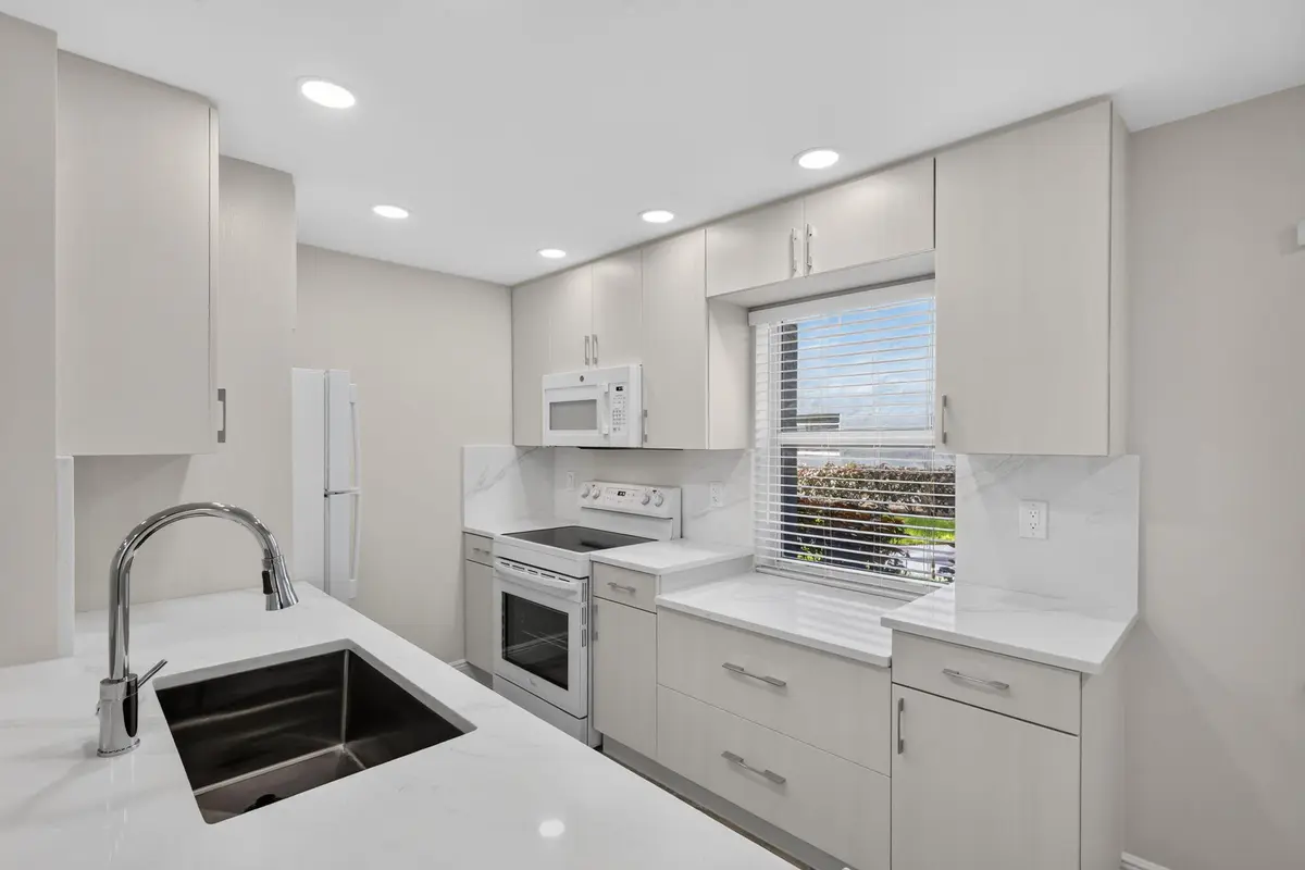 18-web-or-mls-_14A7559 at 883 Normandy Trail, Delray Beach
