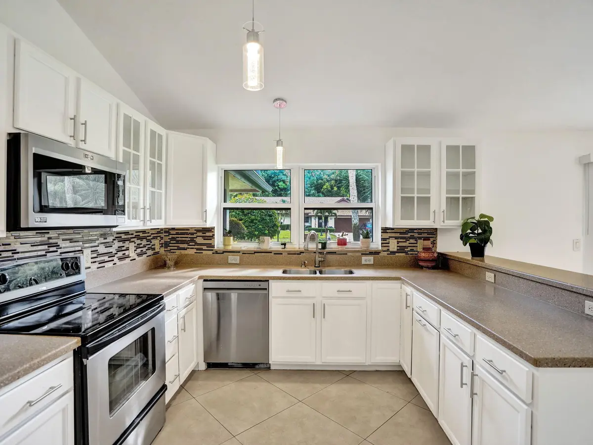 5713 Adair Way, Lake Worth, FL – photo 6