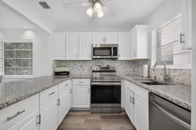 2600 SE OCEAN D14, Stuart – Condominium for sale