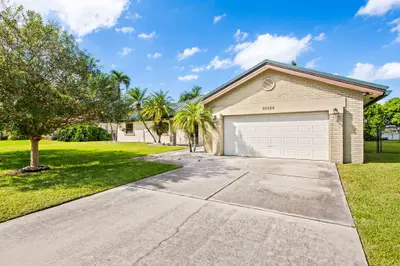 10125 SW 20TH Street, Davie – Single Family Residence for rent