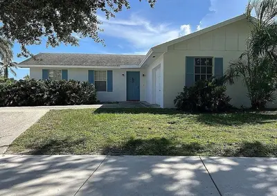 336 Tequesta Drive, Jupiter – Single Family Residence for sale
